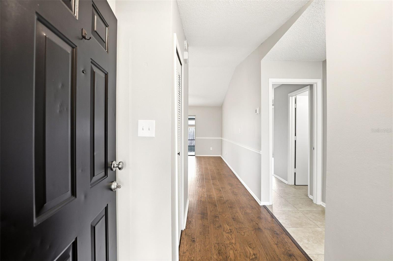 VALENCIA GARDENS SEC 01 - Residential