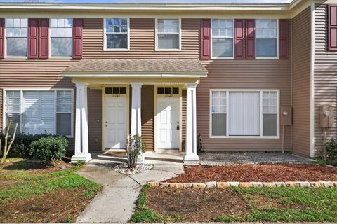 11047 BLACK SWAN COURT SEFFNER FL 33584