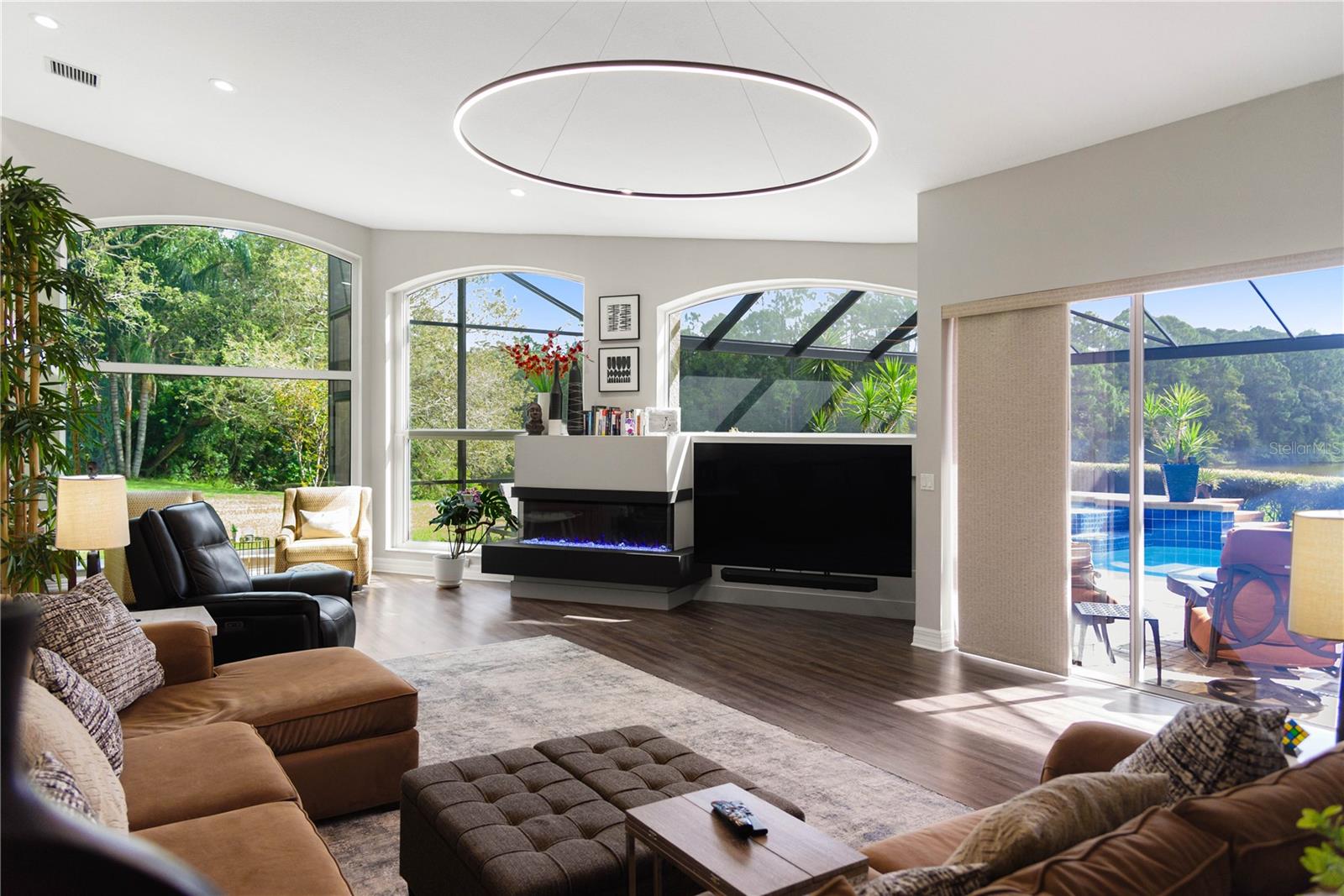 DIAMOND CREST - Residential