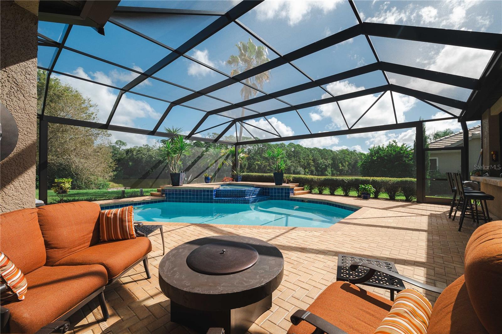 DIAMOND CREST - Residential