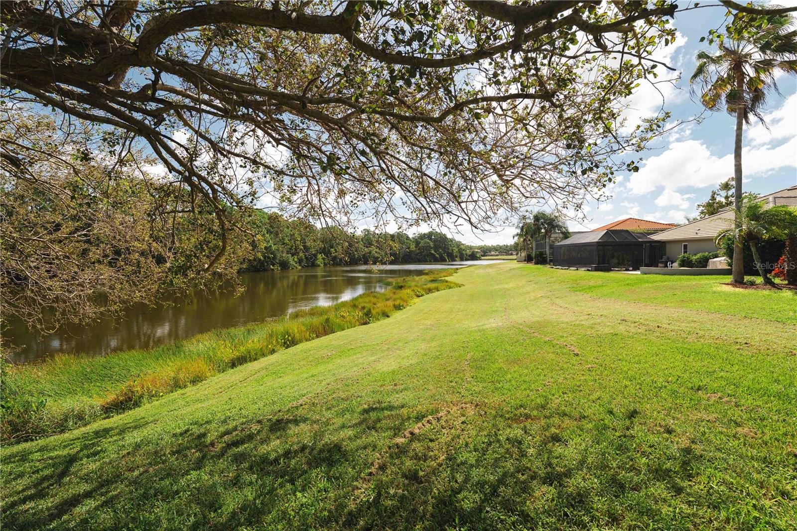 DIAMOND CREST - Residential