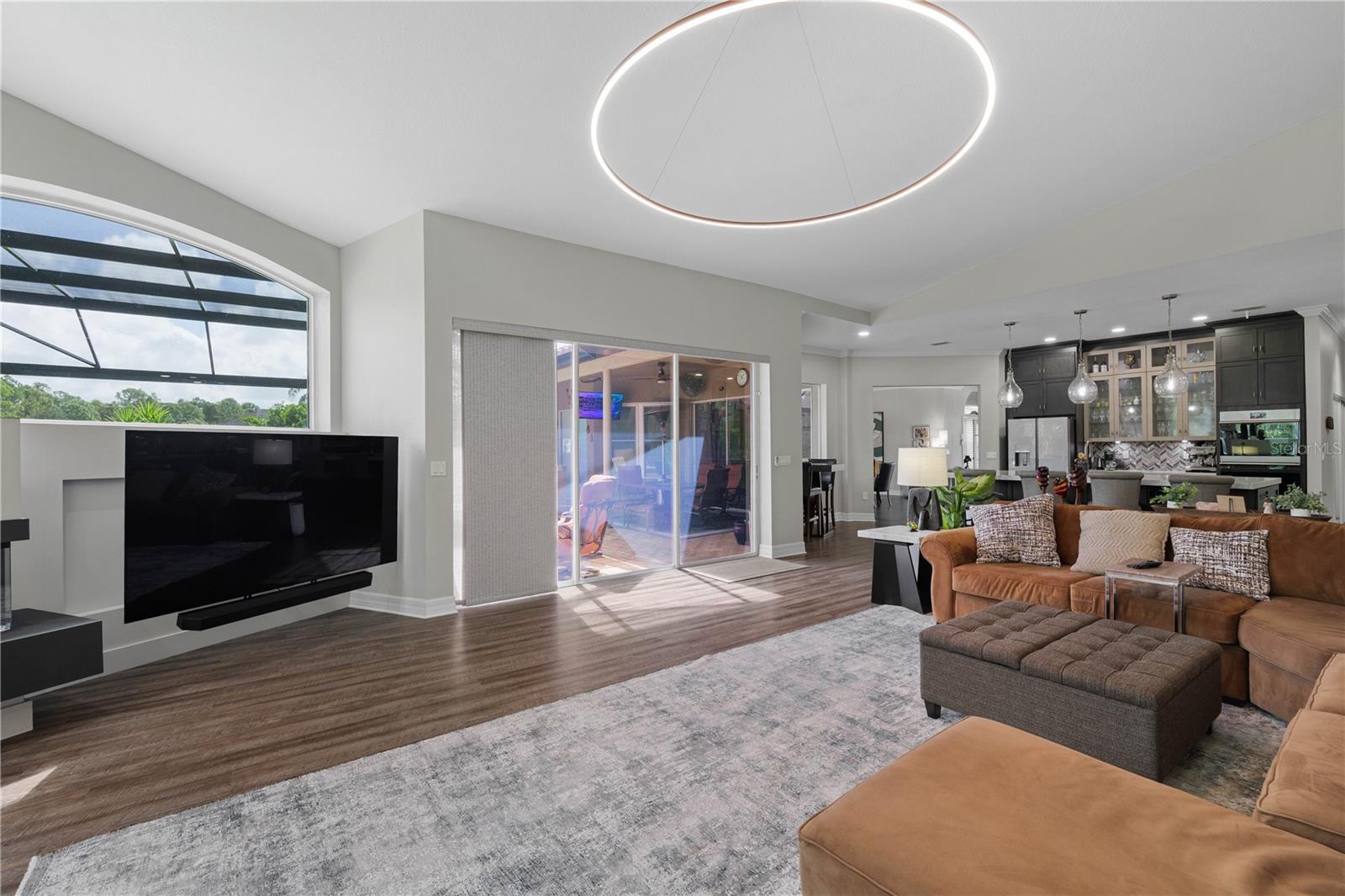 DIAMOND CREST - Residential