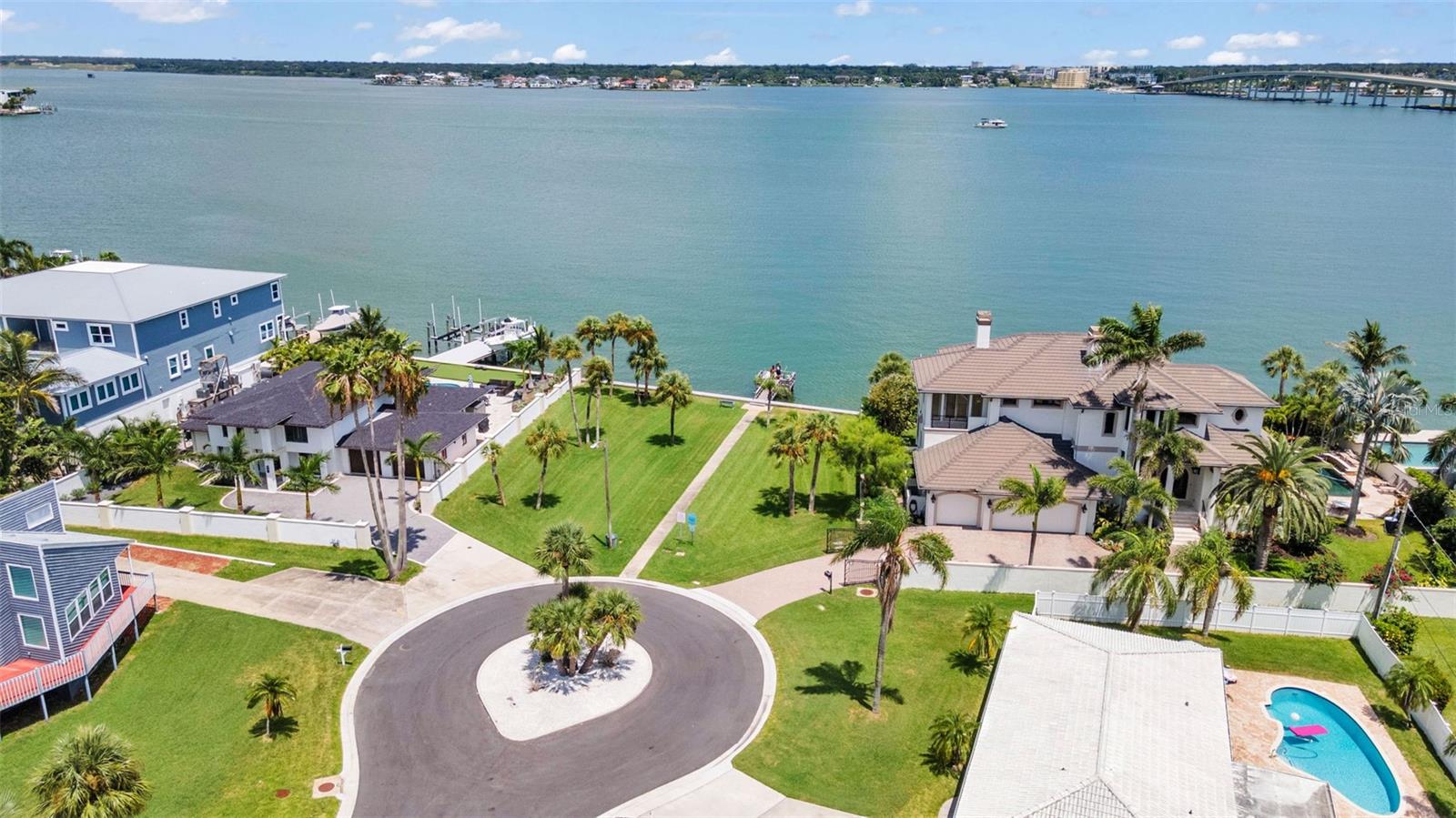 BELLEAIR BEACH - Residential