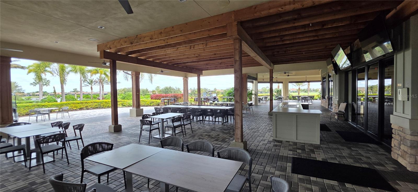 ESPLANADE GOLF & COUNTRY CLUB - Residential