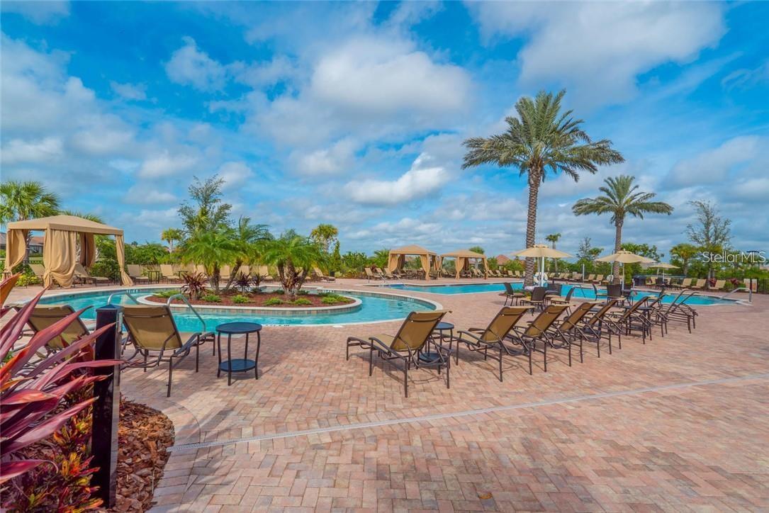 ESPLANADE GOLF & COUNTRY CLUB - Residential