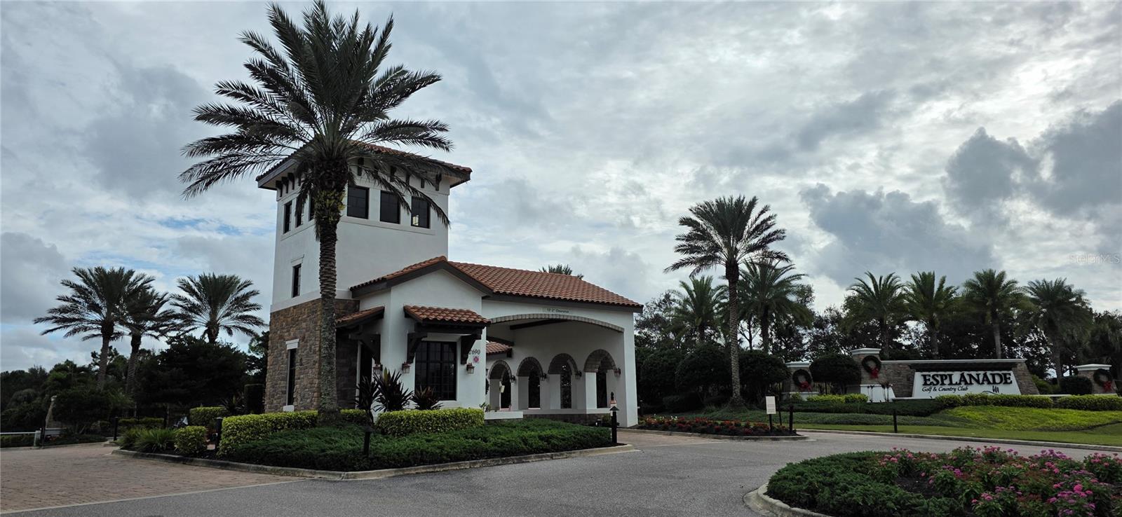 ESPLANADE GOLF & COUNTRY CLUB - Residential