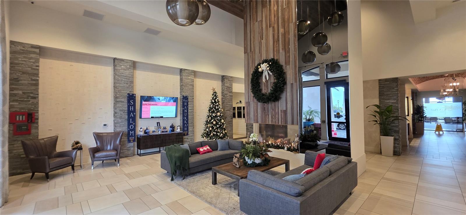 ESPLANADE GOLF & COUNTRY CLUB - Residential