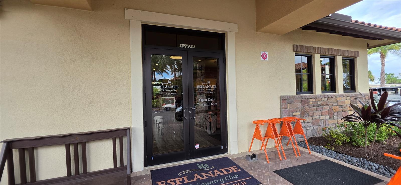 ESPLANADE GOLF & COUNTRY CLUB - Residential