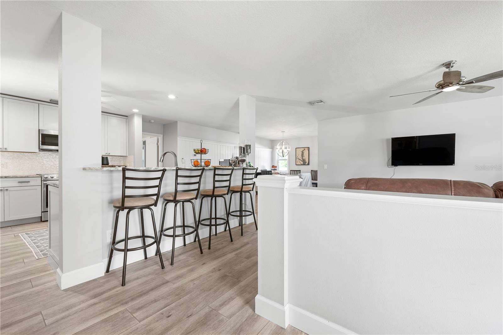 915 CITRUS ROAD