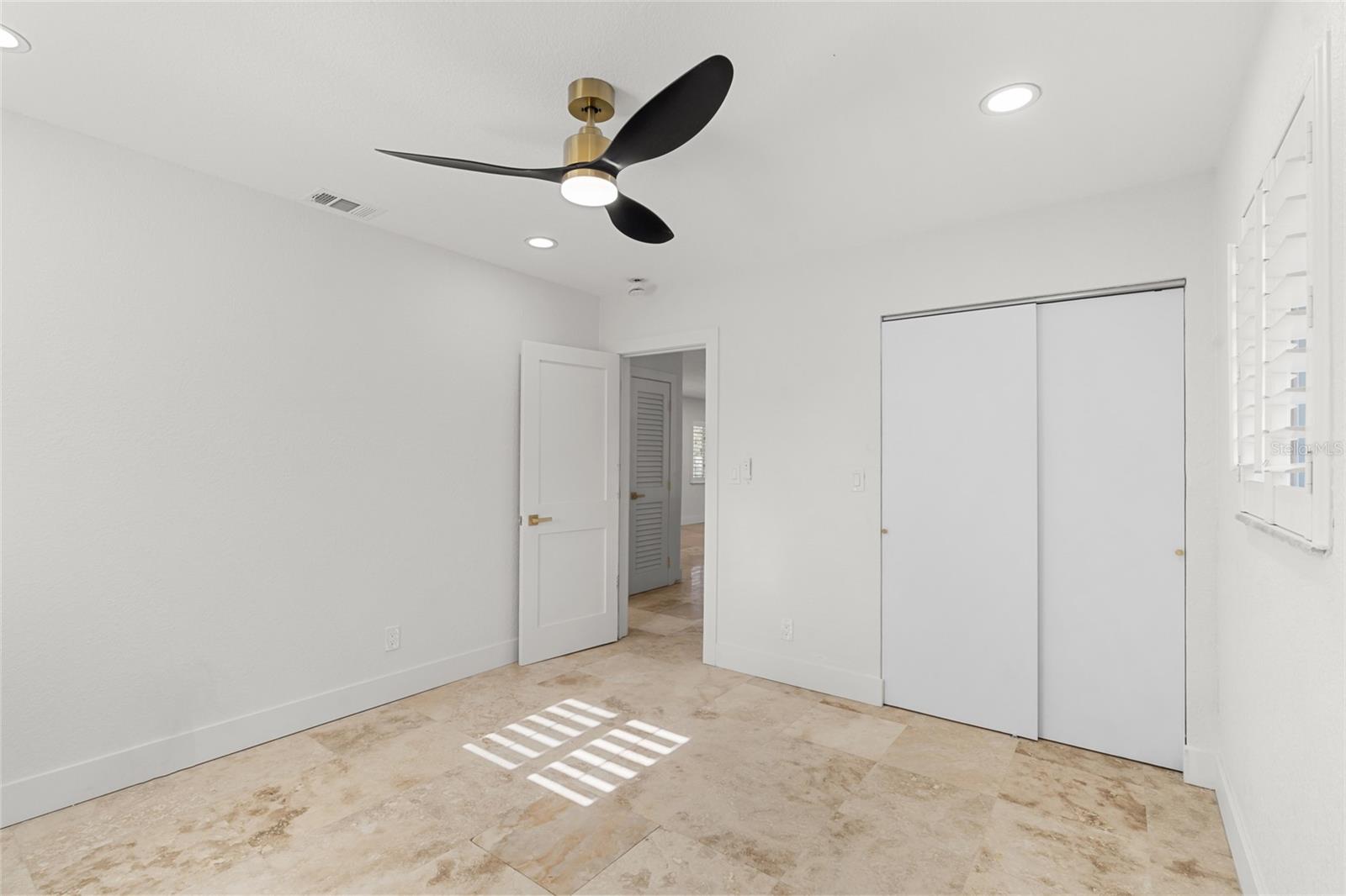 SHORE ACRES BUTTERFLY LAKE REP - Residential