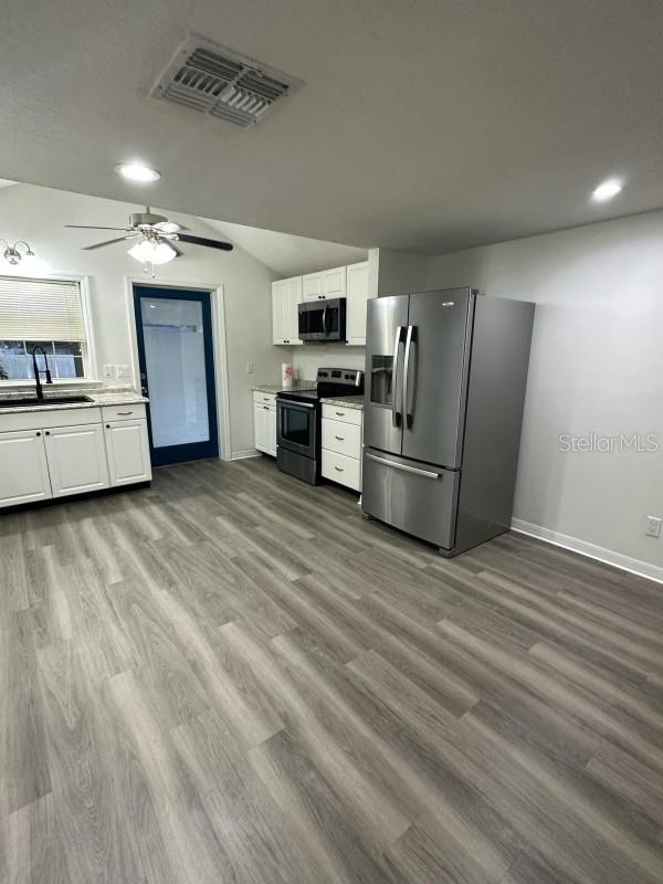 OAK RIDGE HEIGHTS - Residential Lease