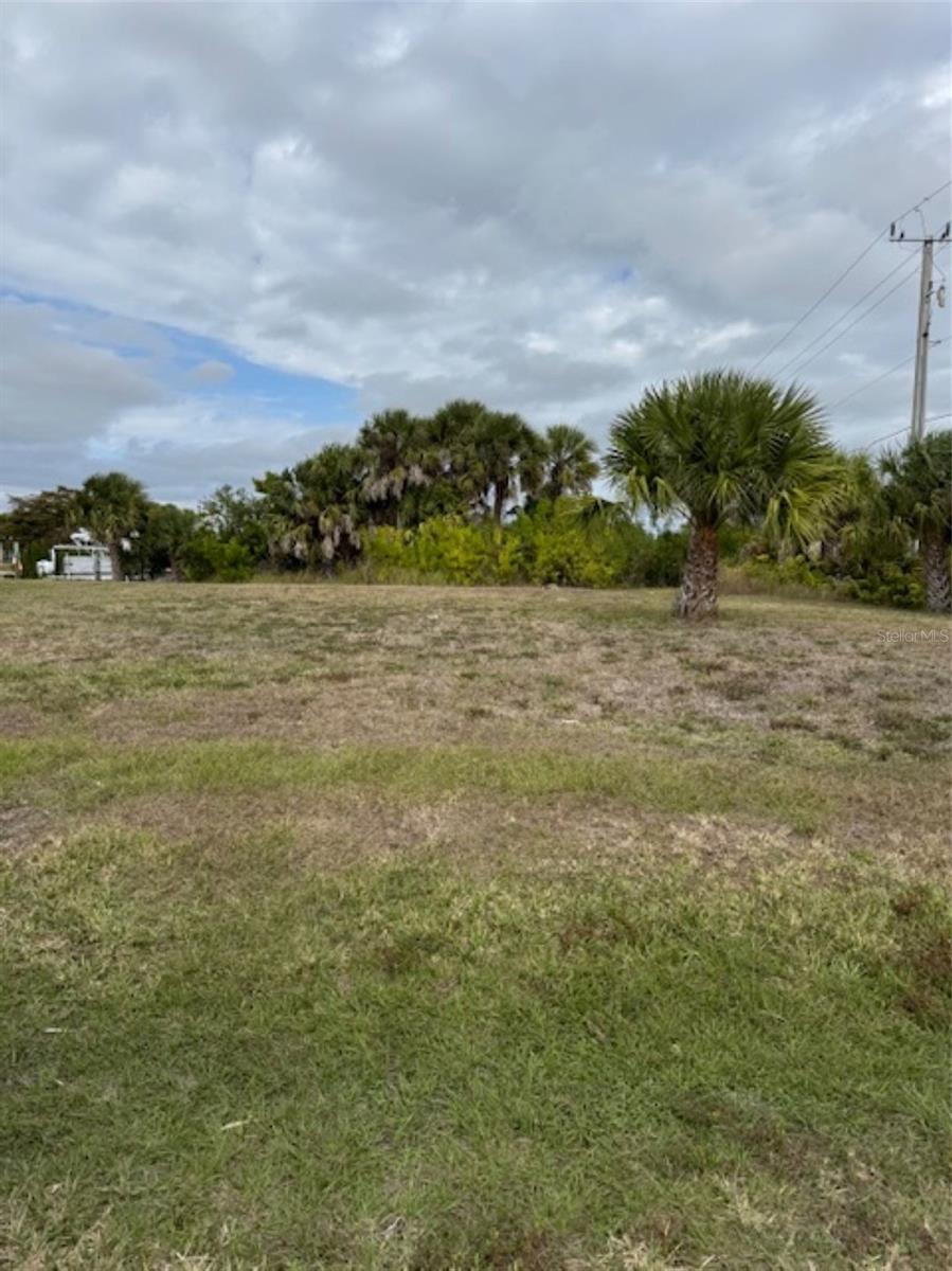 PORT CHARLOTTE SEC 037 - Land