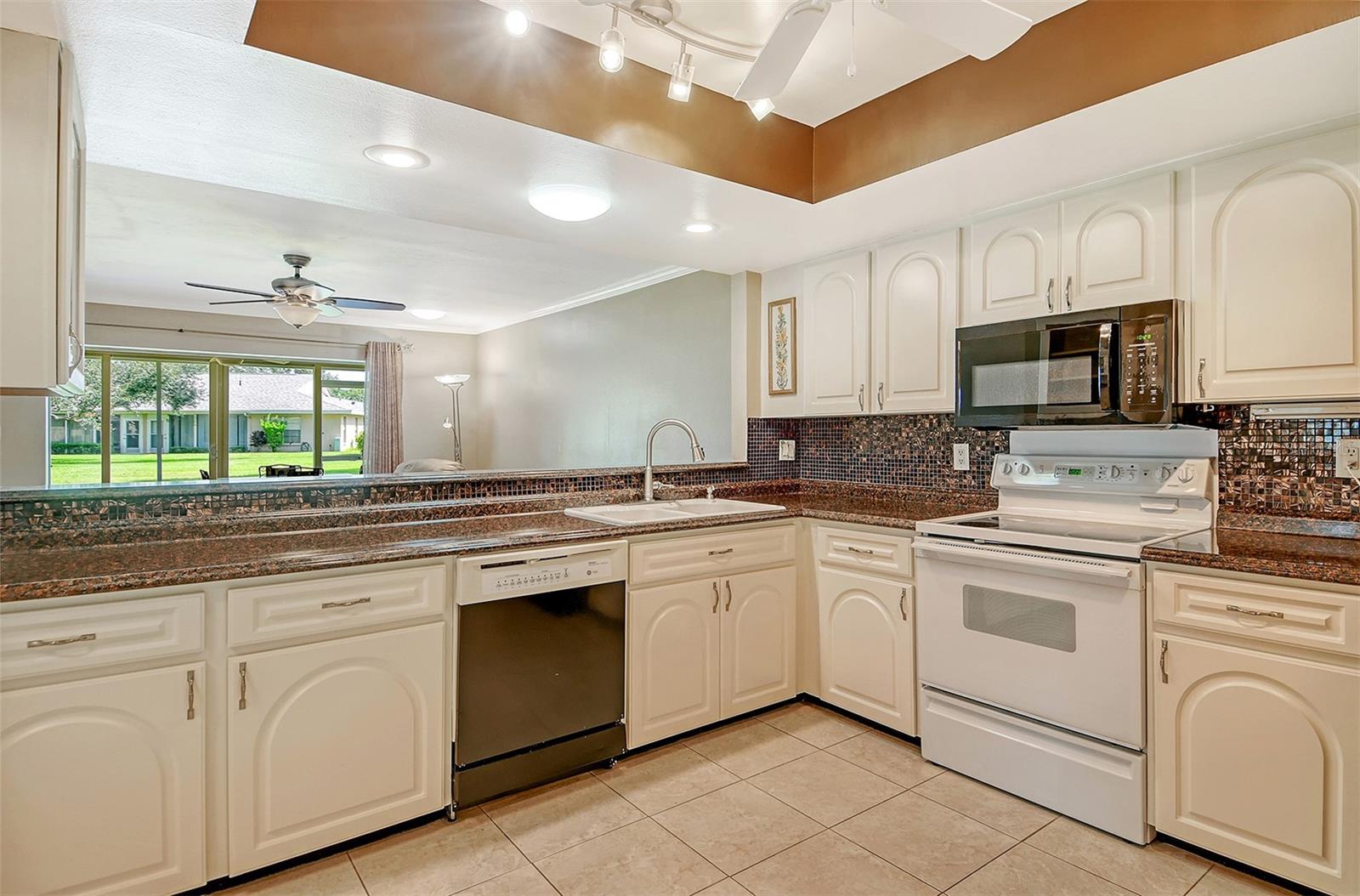 CENTER GATE VILLAGE 4 - Residential