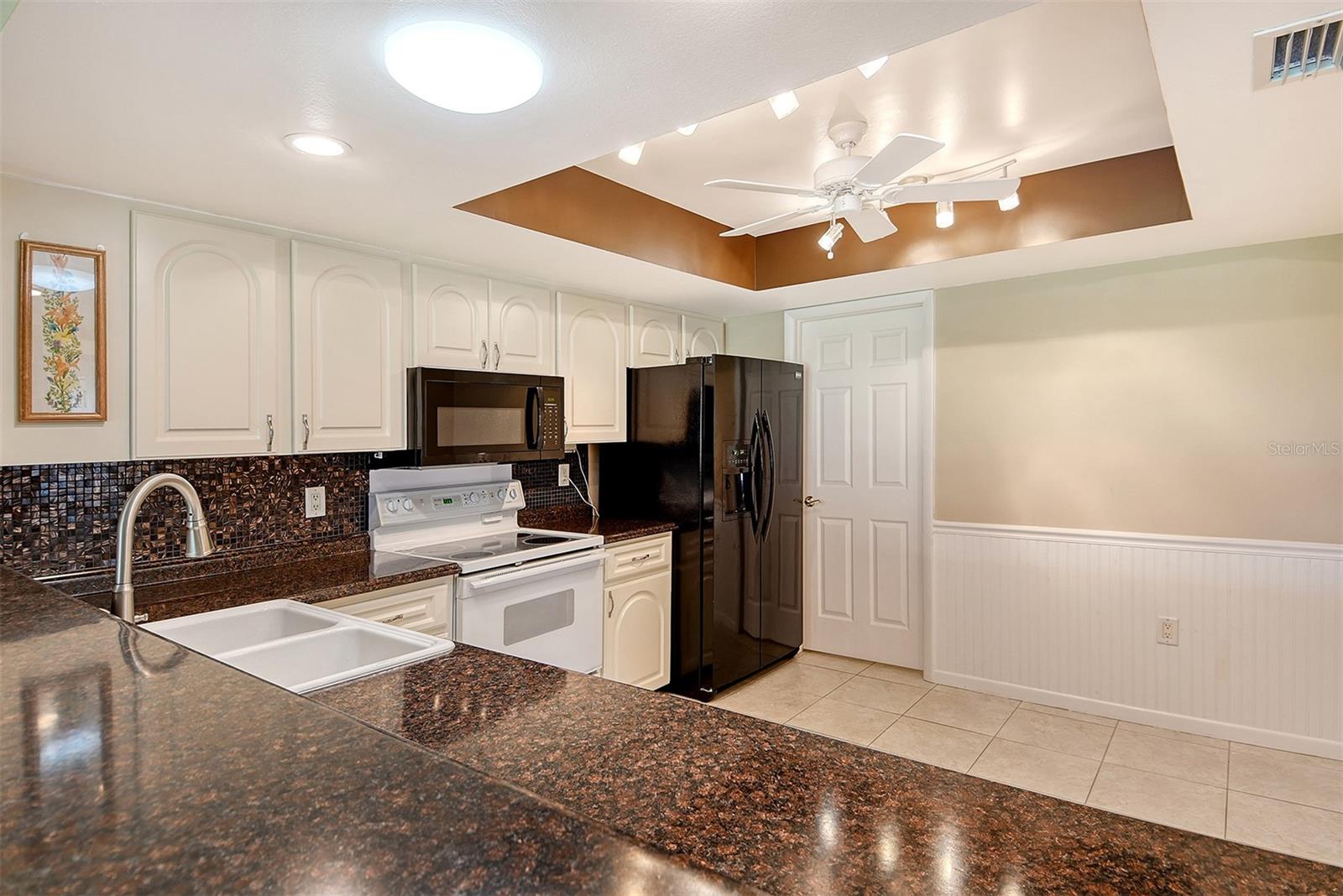 CENTER GATE VILLAGE 4 - Residential