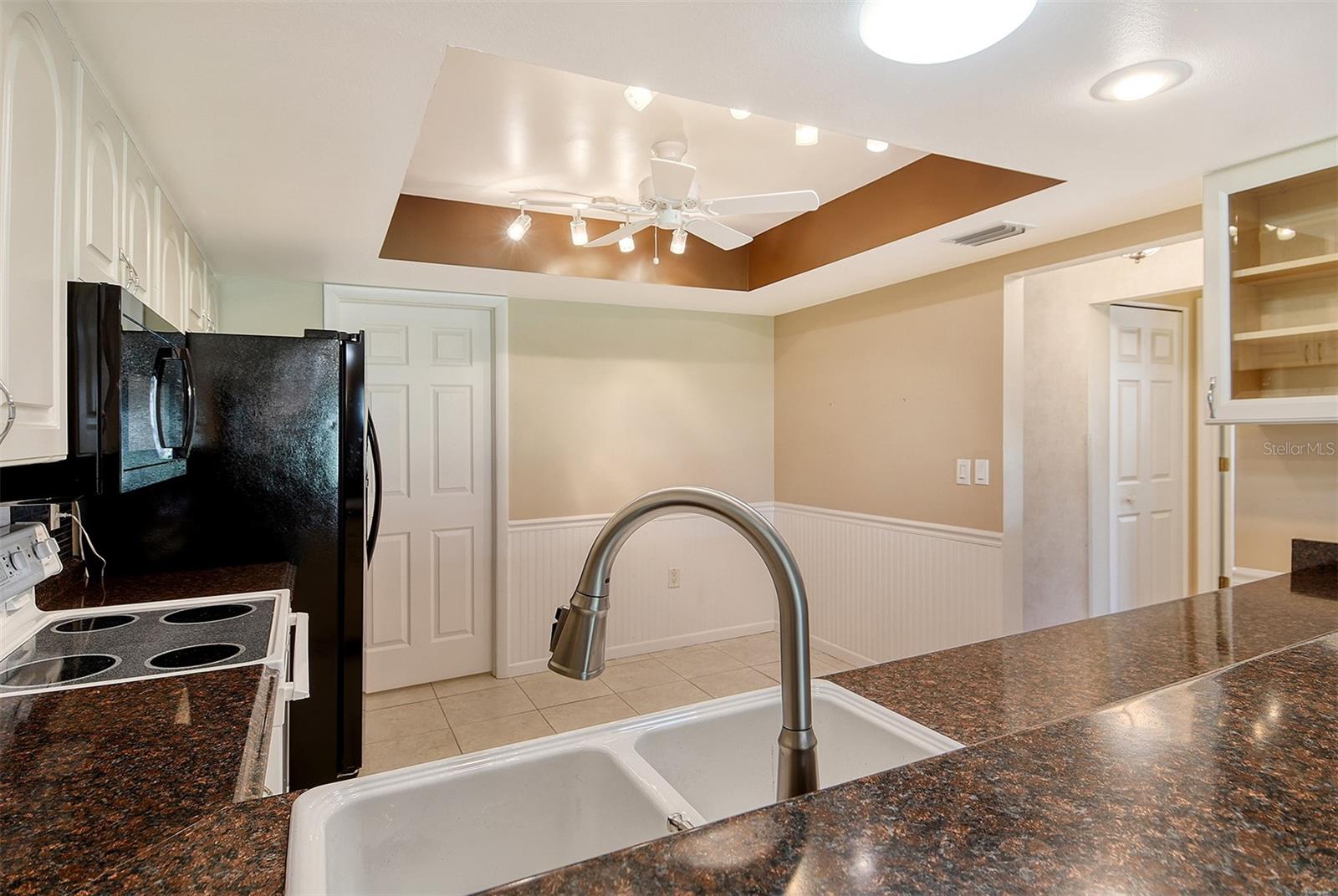 CENTER GATE VILLAGE 4 - Residential