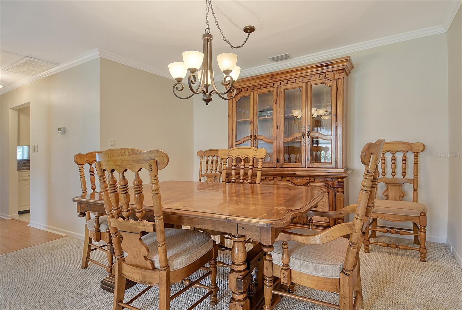 5609 EVERGREEN DRIVE 28
