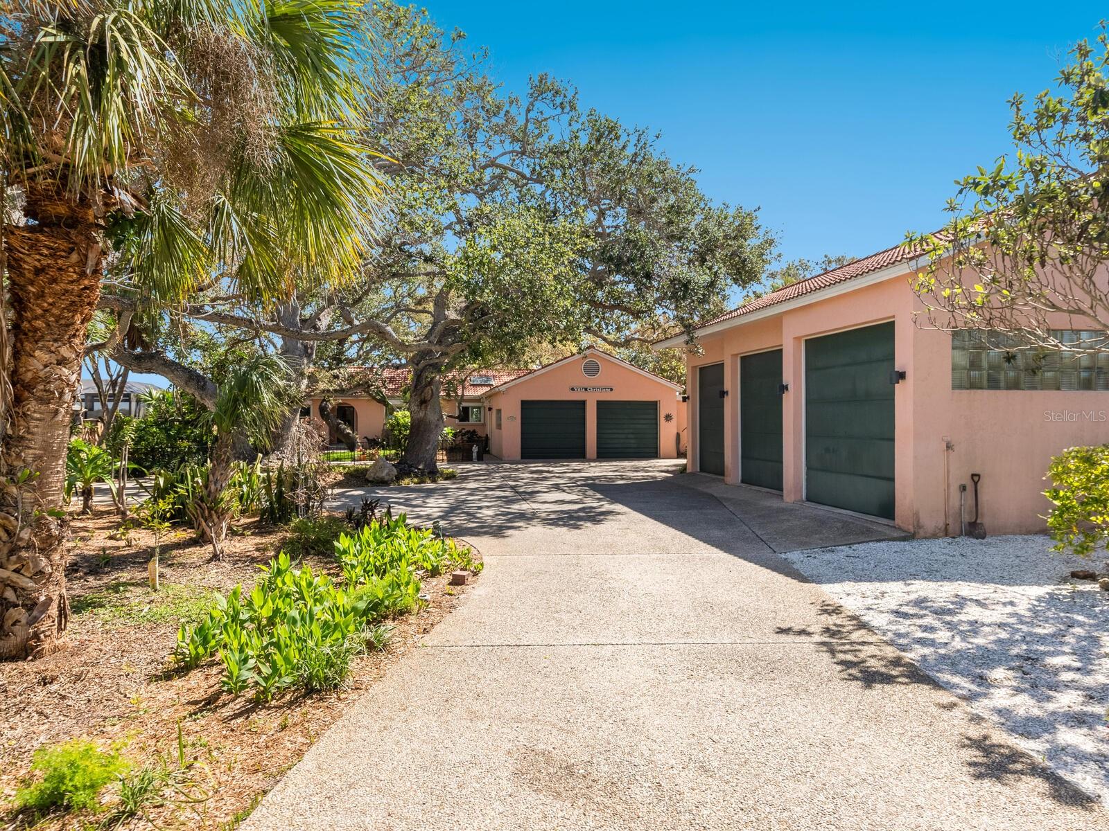 CASEY KEY - Residential