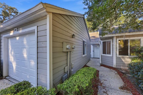 916 Nw 124th Drive, Newberry, FL 32669