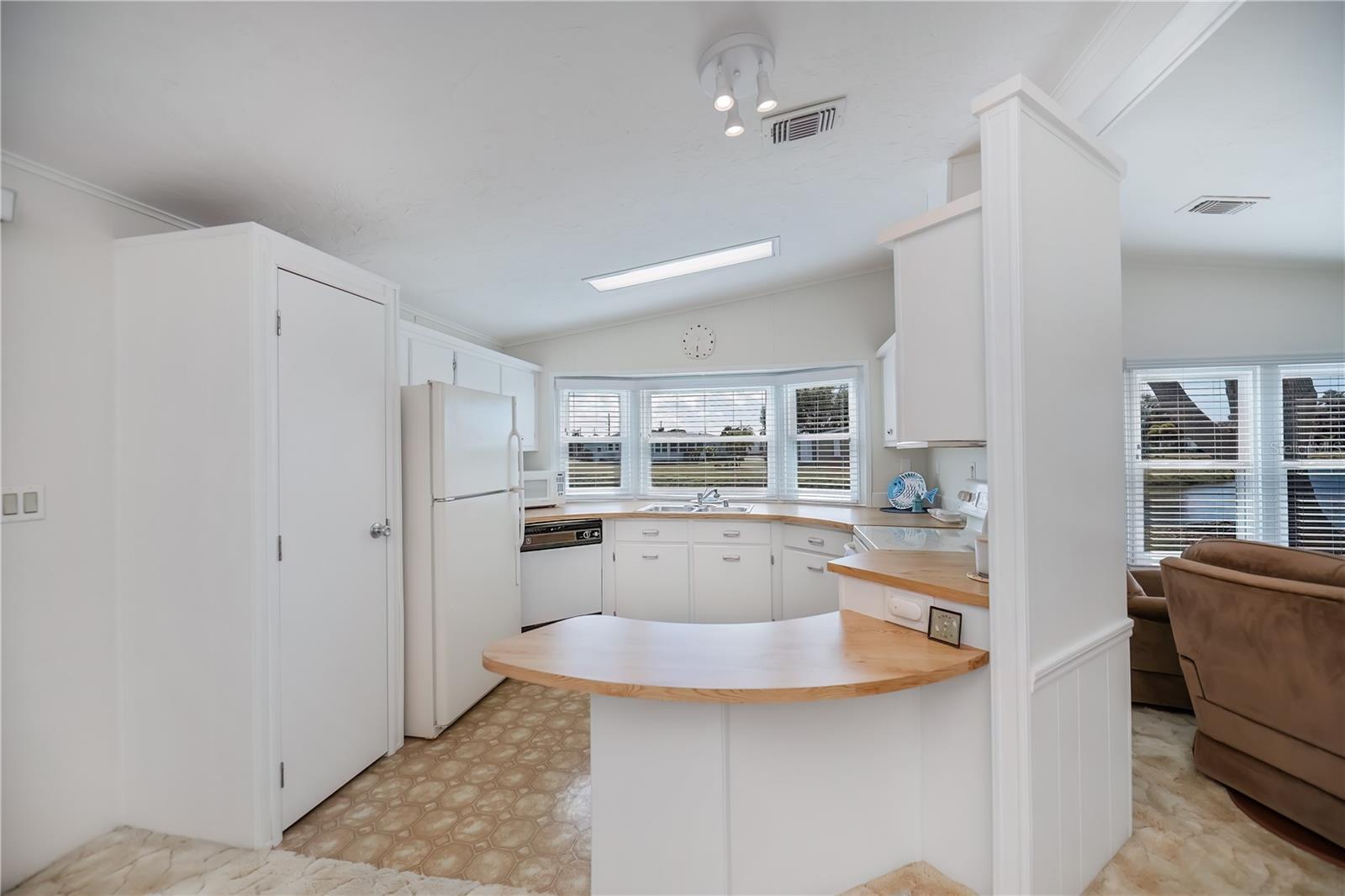 TANGERINE WOODS - Residential