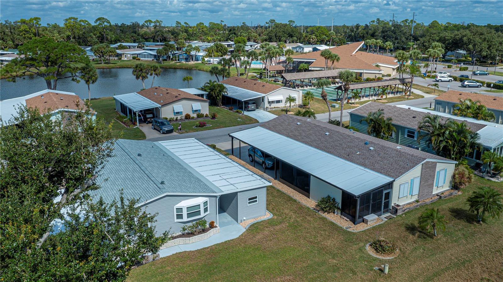 TANGERINE WOODS - Residential