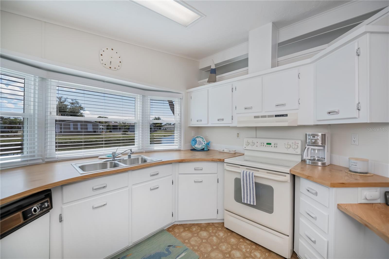 TANGERINE WOODS - Residential