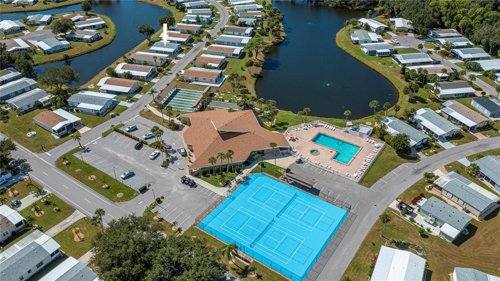 TANGERINE WOODS - Residential