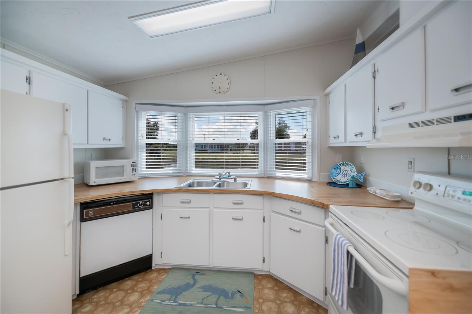 TANGERINE WOODS - Residential