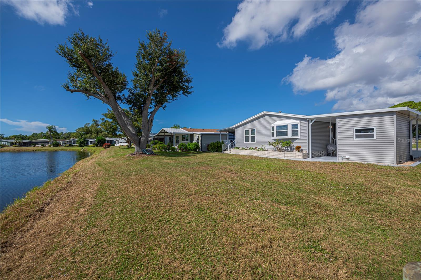 TANGERINE WOODS - Residential