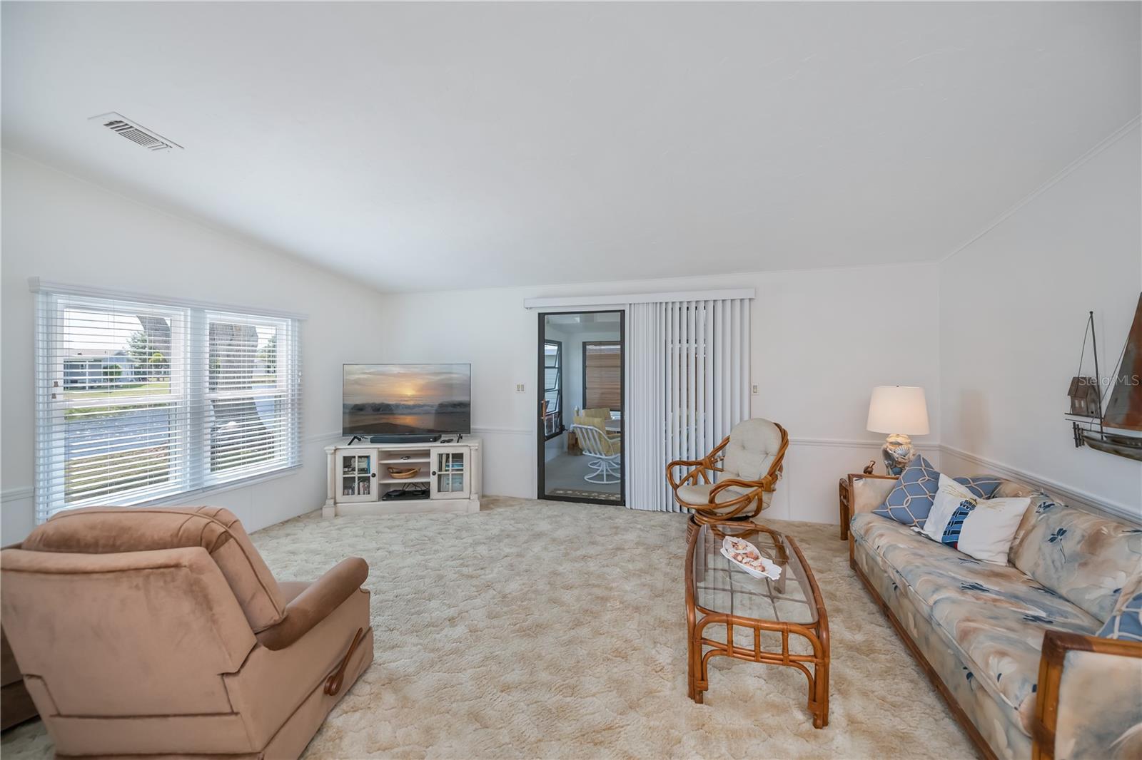 TANGERINE WOODS - Residential