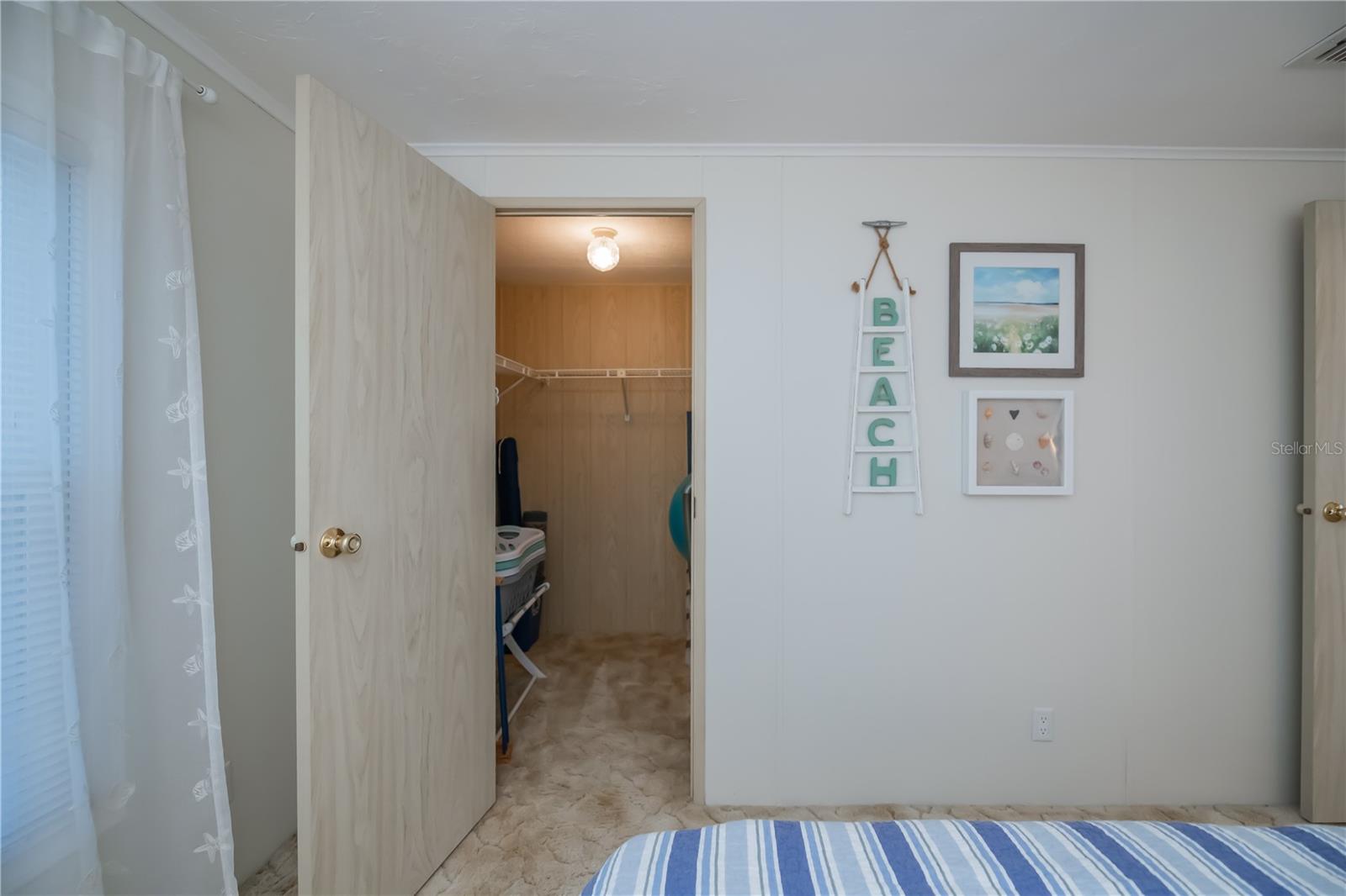 TANGERINE WOODS - Residential