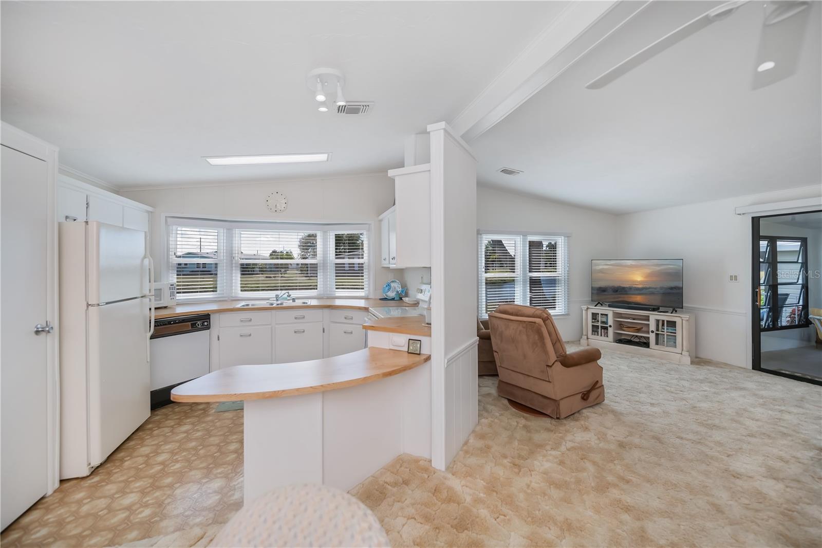 TANGERINE WOODS - Residential