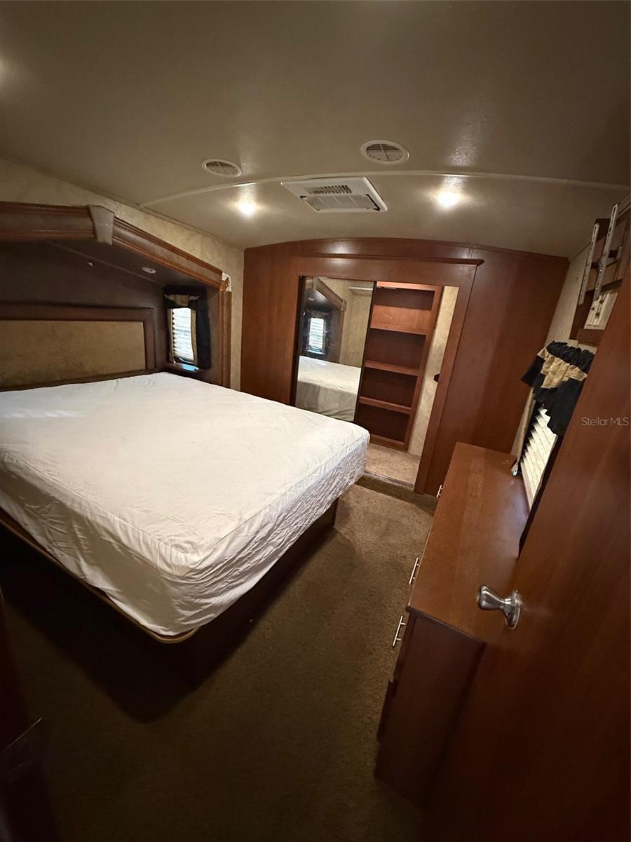 YOGI BEARS JELLYSTONE PARK CONDO - Residential Lease