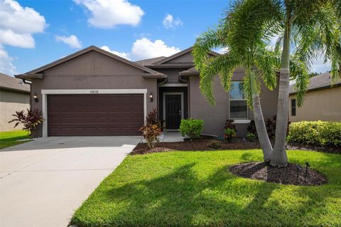 A home in PARRISH