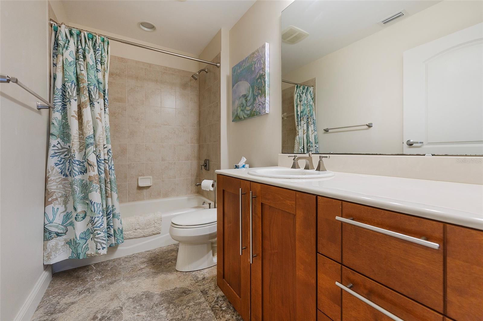 OCEAN VILLAS CONCOMINIUM - Residential