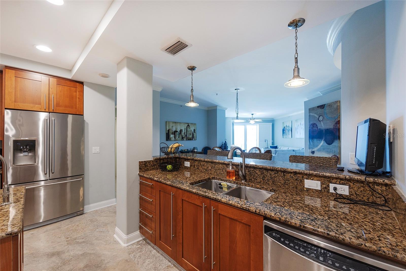 OCEAN VILLAS CONCOMINIUM - Residential