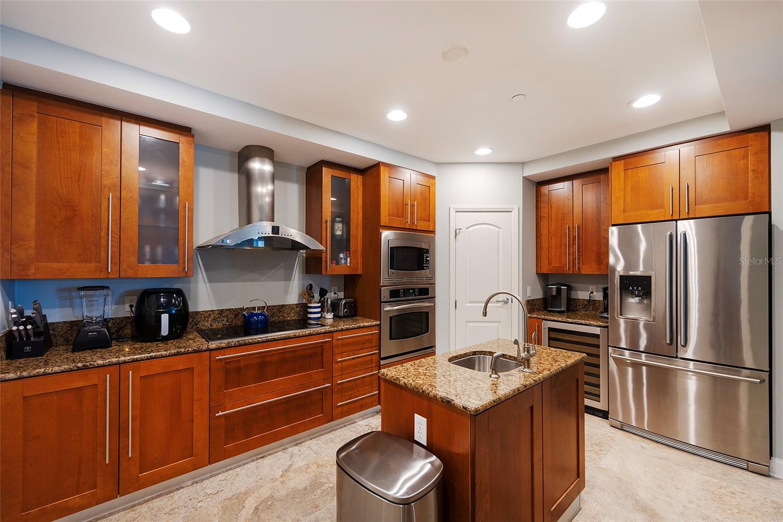 OCEAN VILLAS CONCOMINIUM - Residential