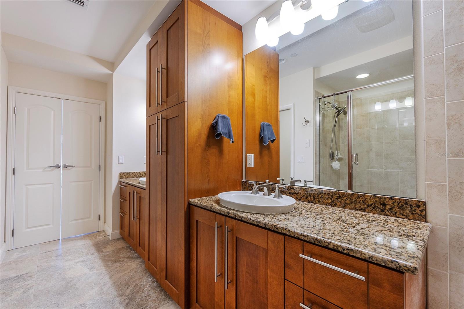 OCEAN VILLAS CONCOMINIUM - Residential