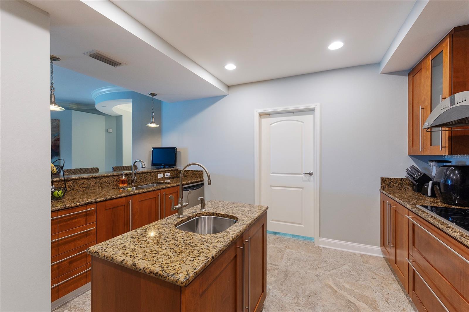 OCEAN VILLAS CONCOMINIUM - Residential