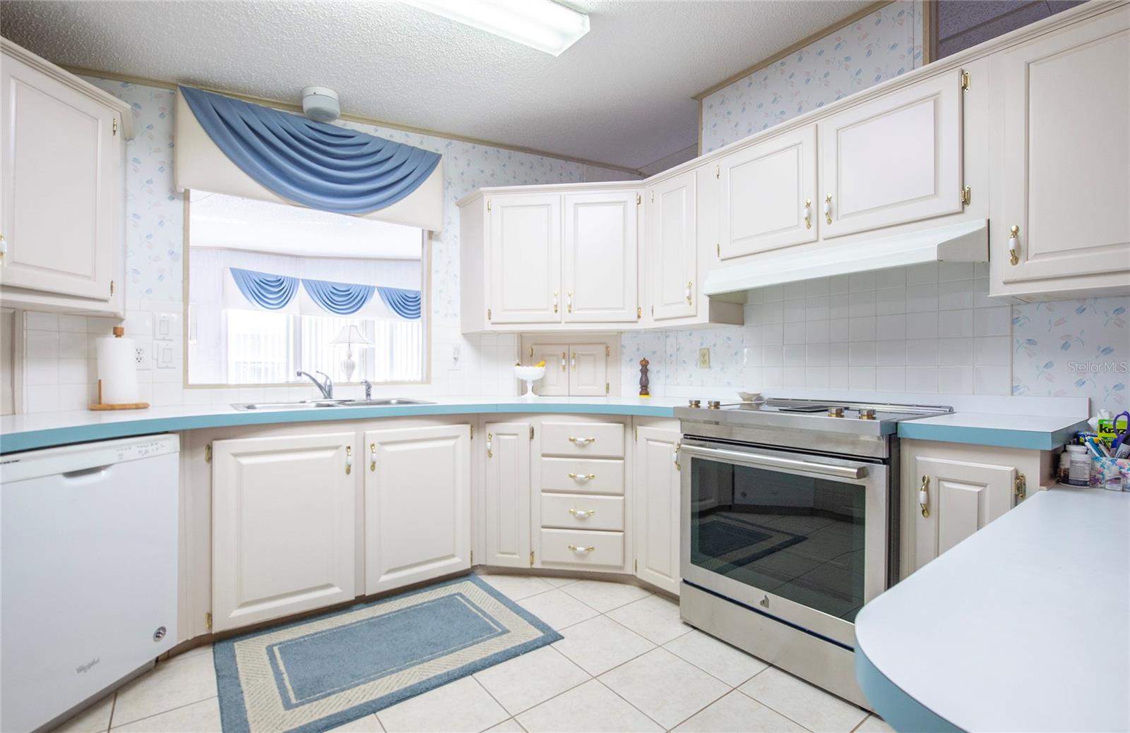 GULL-AIRE VILLAGE - Residential