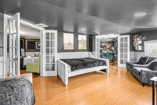 PINELLAS GROVES - Residential