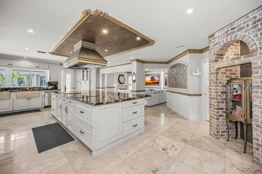 PINELLAS GROVES - Residential