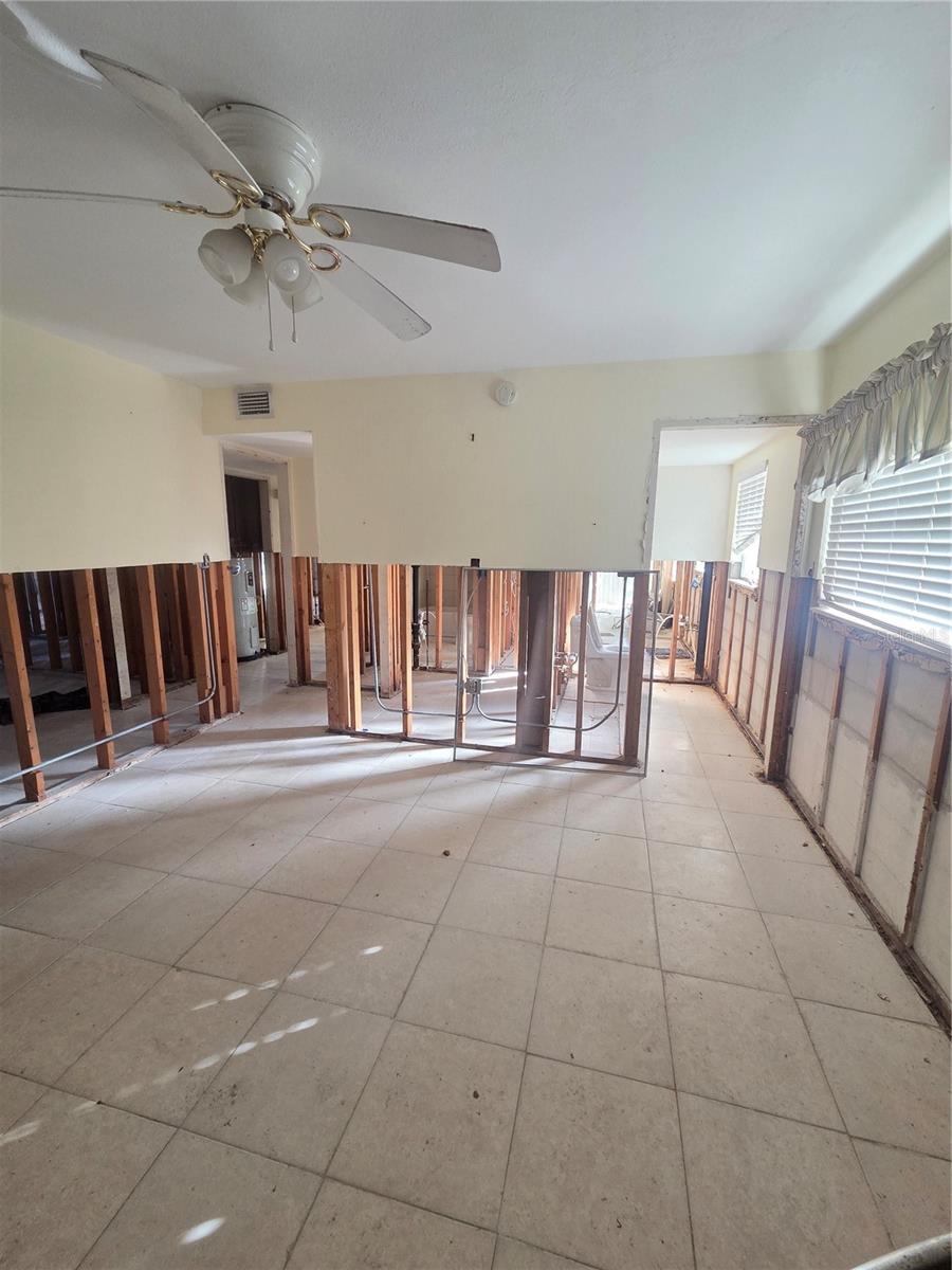 FLAMINGO BY THE BAY - Residential