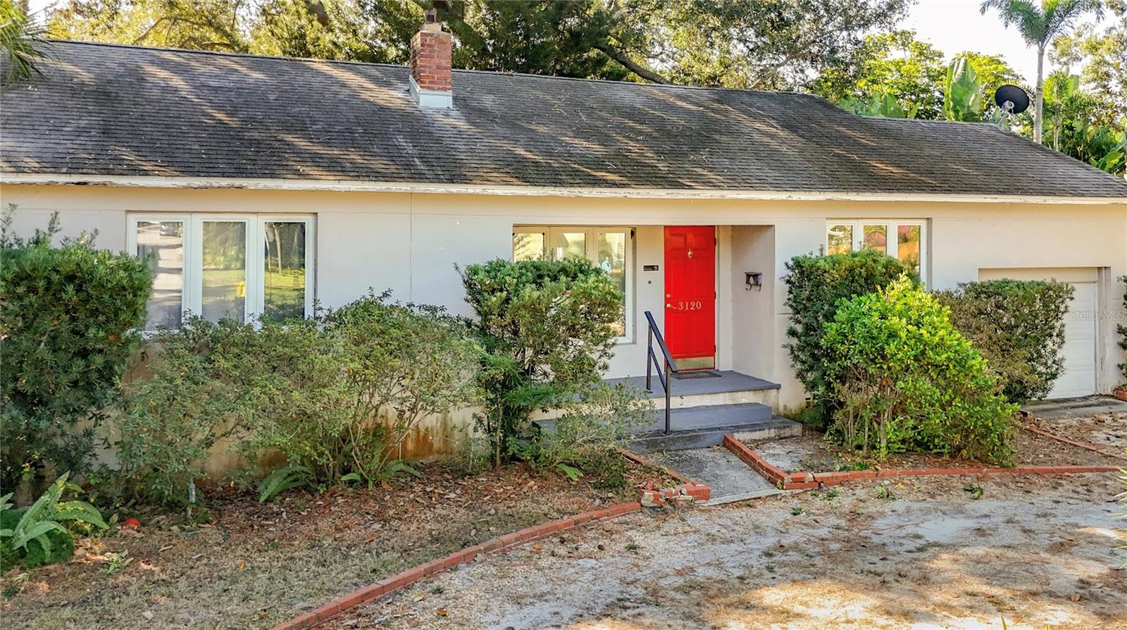 3120 W COACHMAN AVENUE