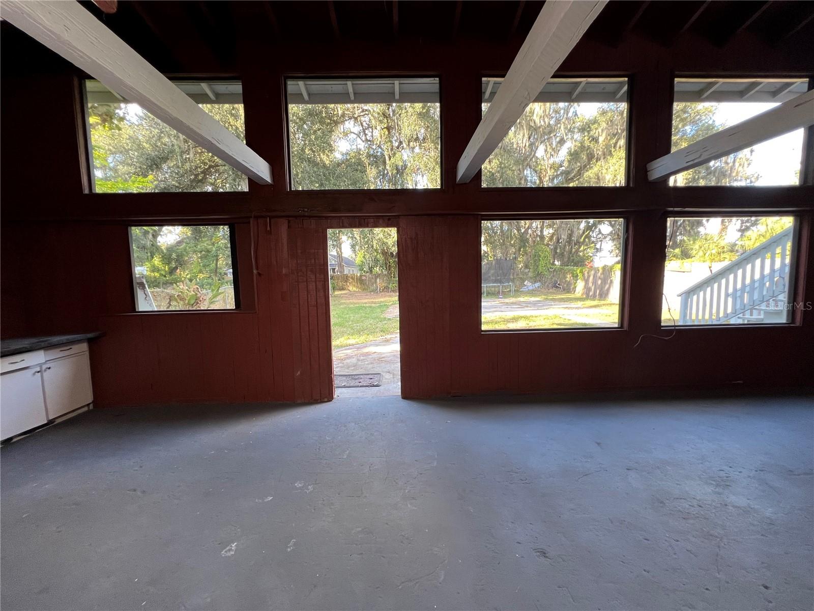 LOWRY & DEVANE - Residential