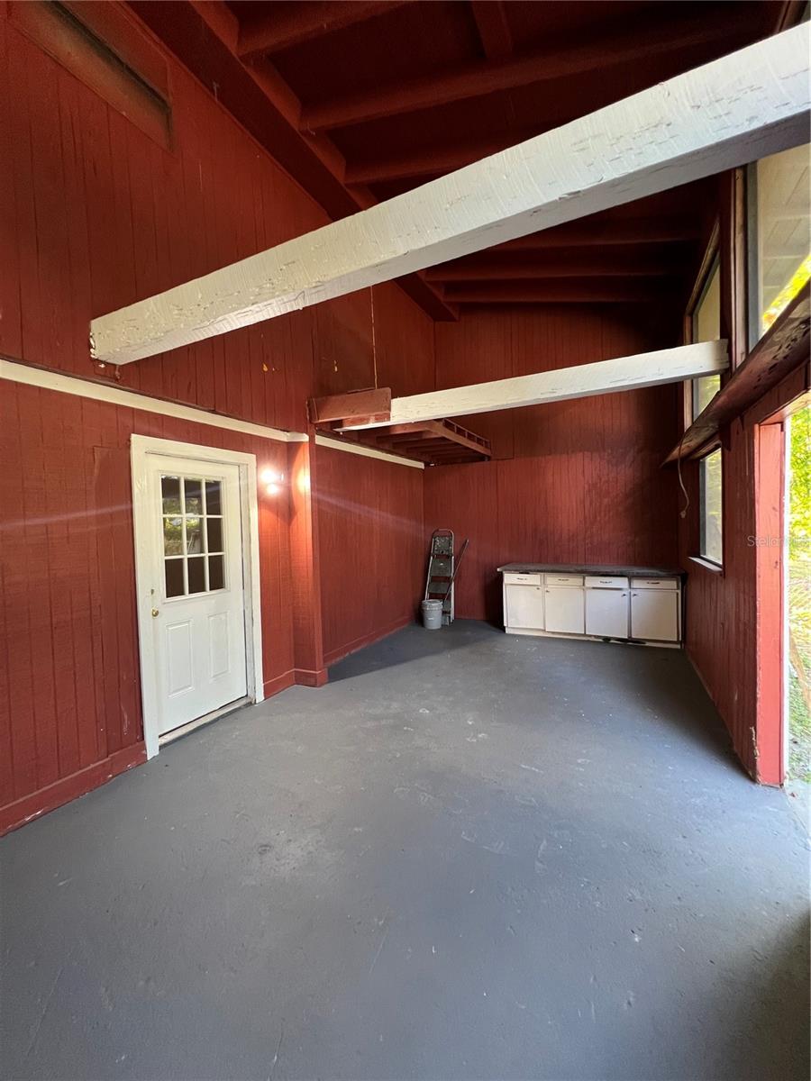 LOWRY & DEVANE - Residential