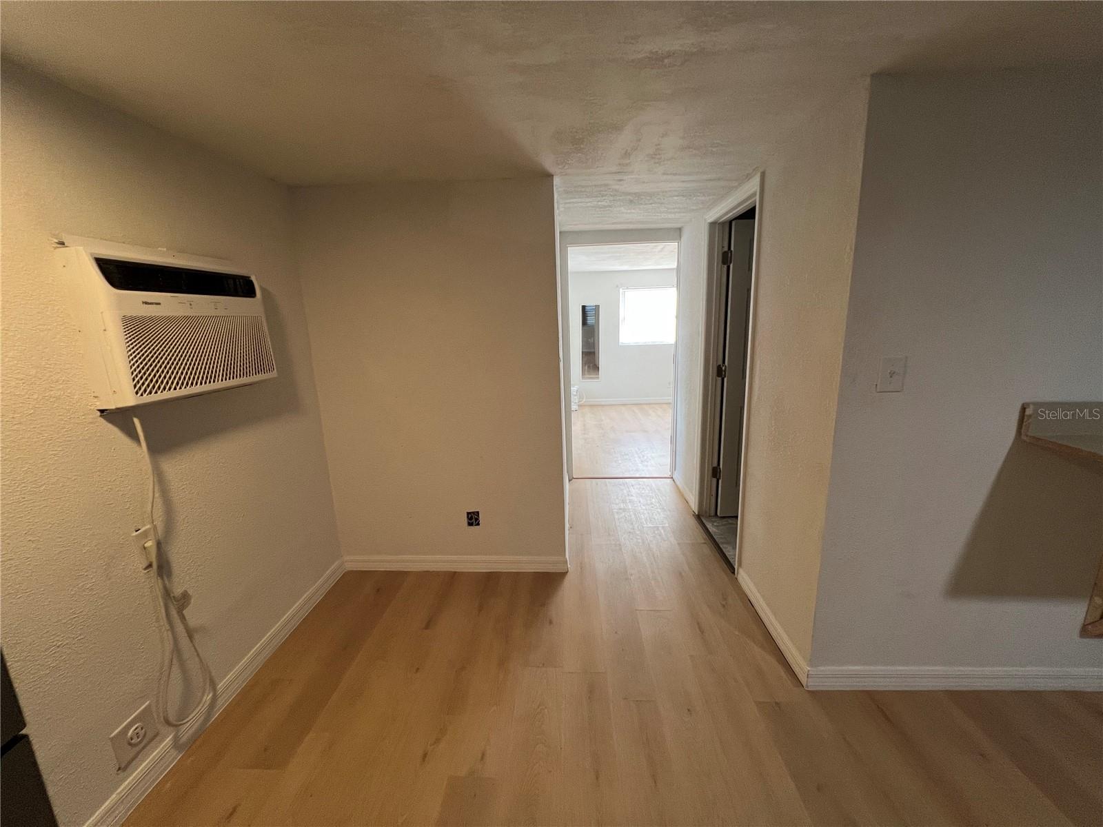 LOWRY & DEVANE - Residential