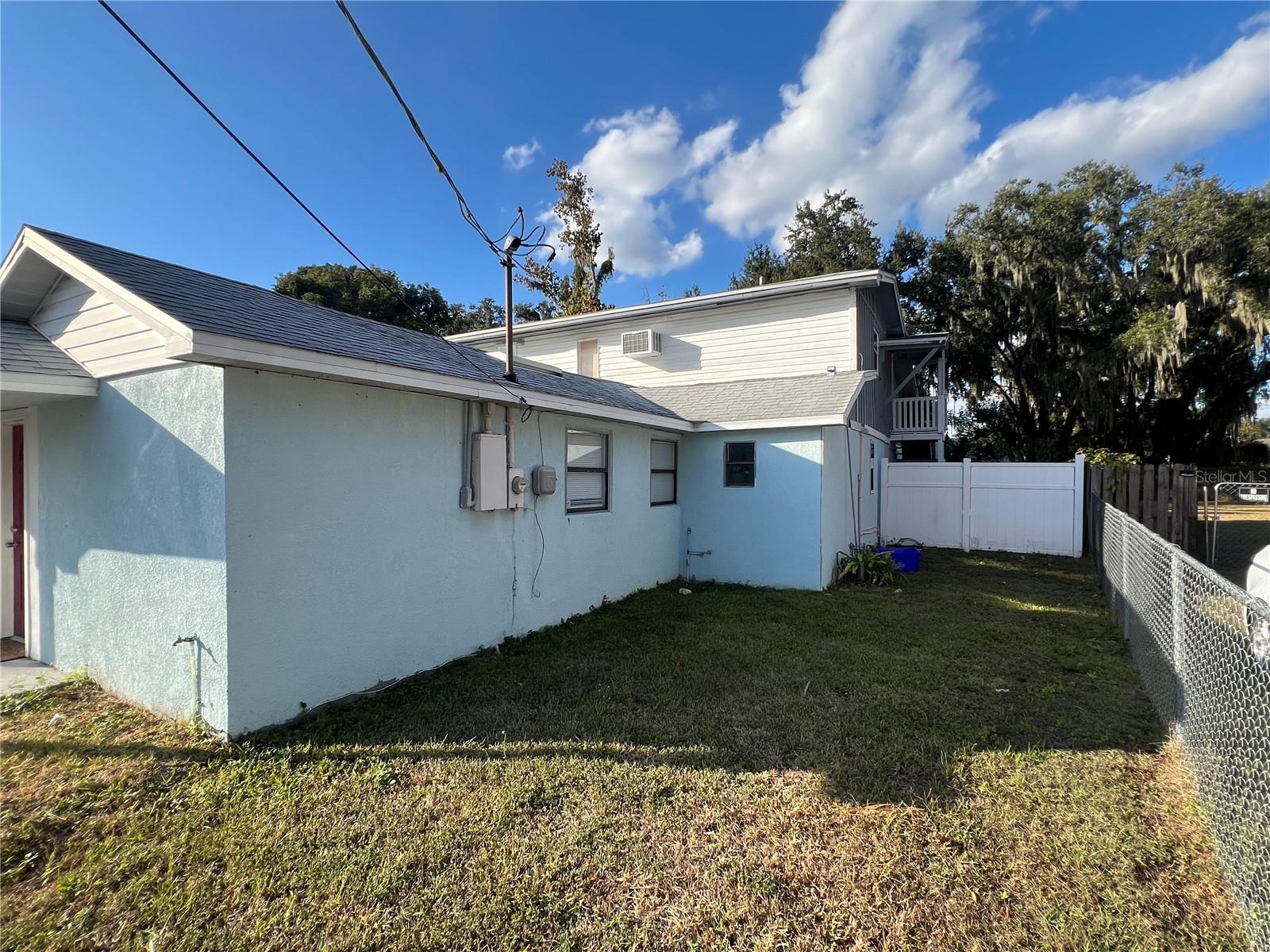 LOWRY & DEVANE - Residential