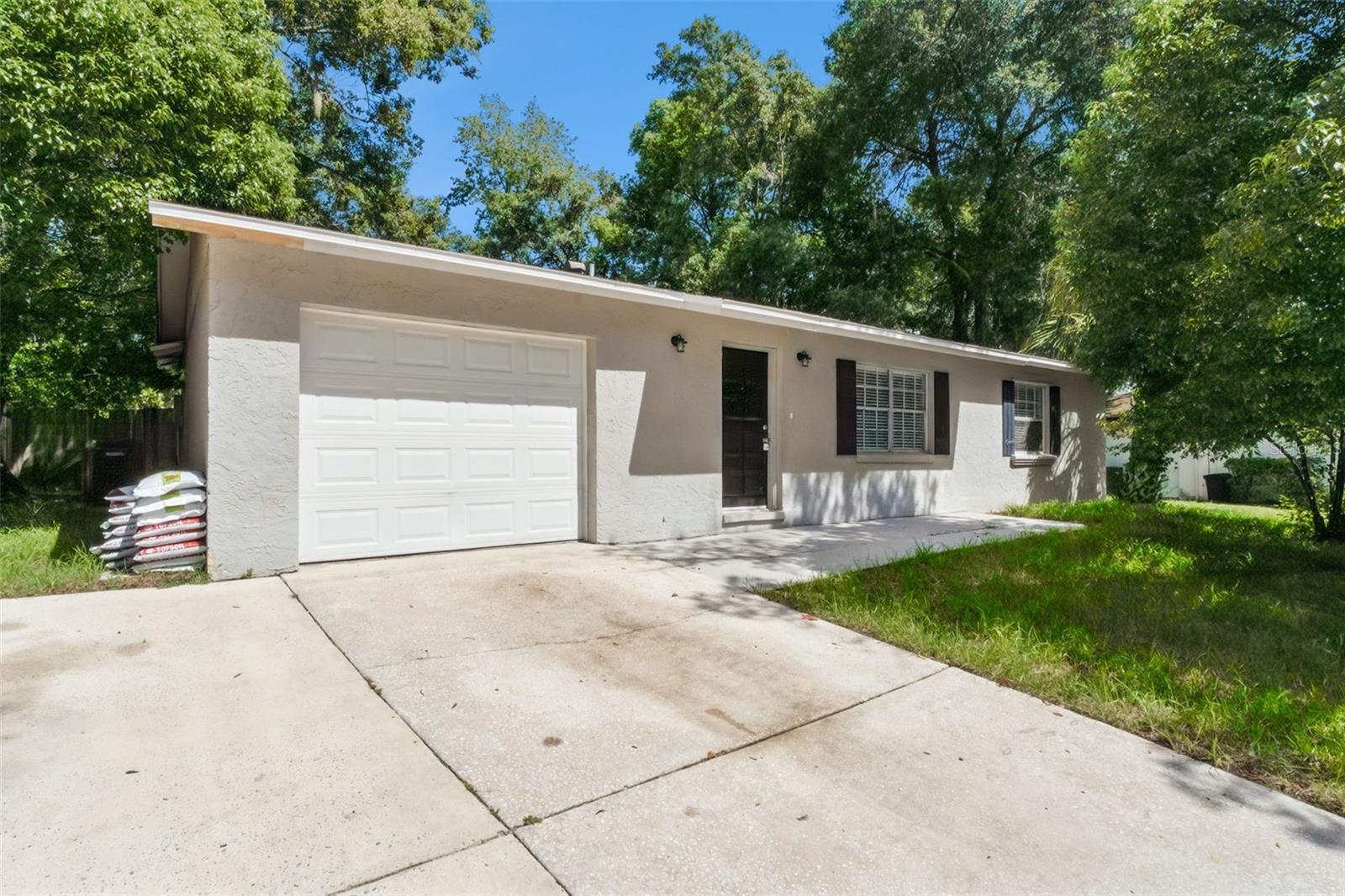 241 LOCH LOW DRIVE