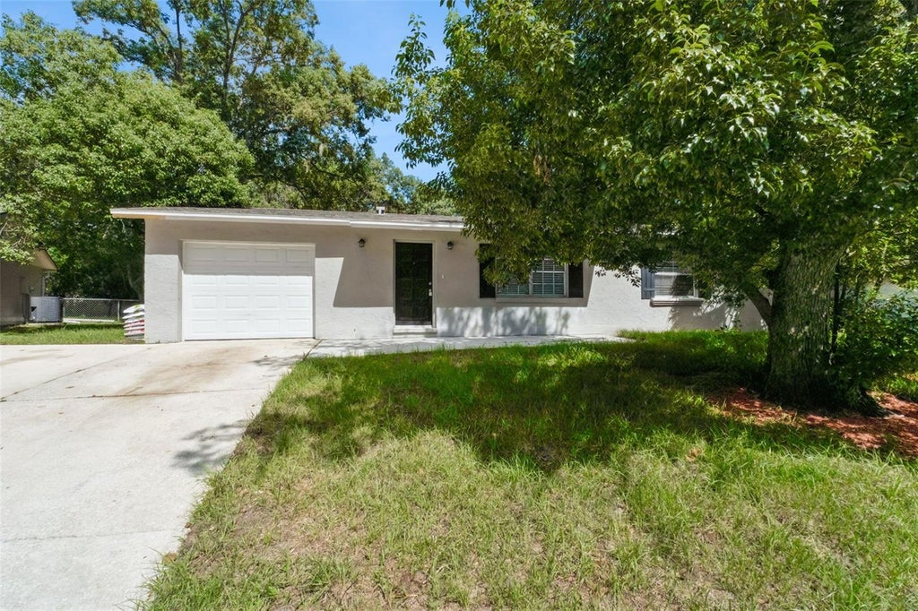 Photo of 241 Loch Low Drive, Sanford, FL 32773 (MLS # O6443690)