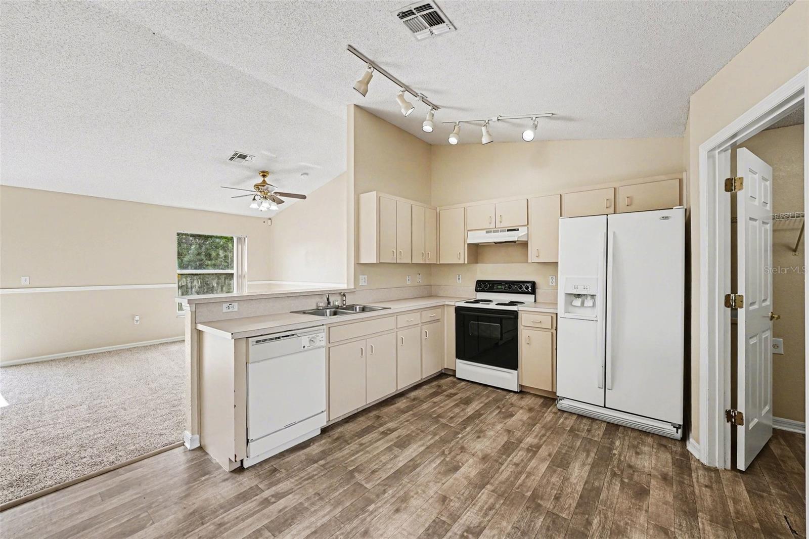 ASHLEY ESTATES - Residential